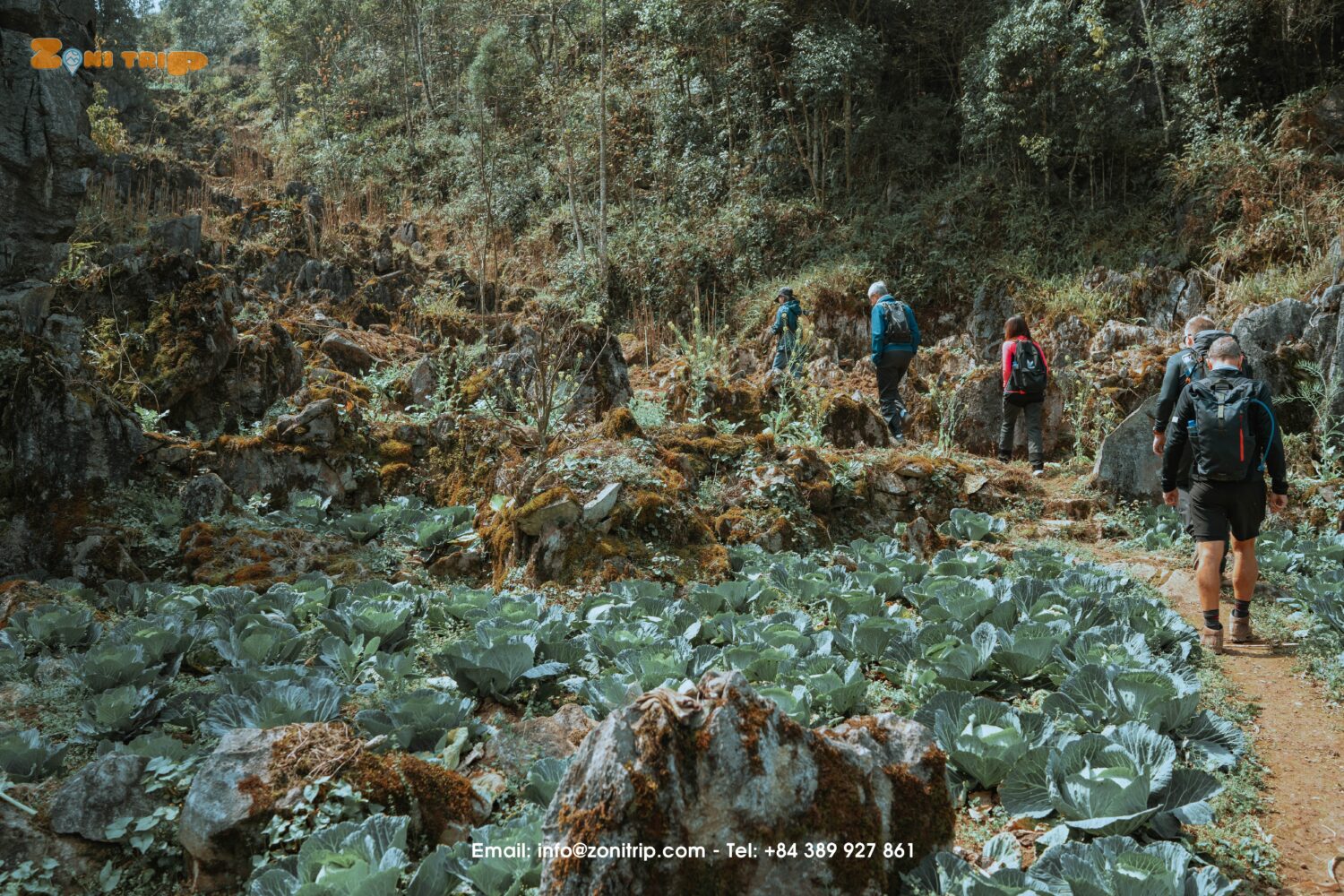 Trekking Hagiang tour