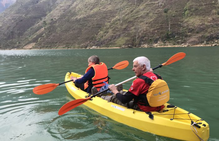 kayak at Nho que river- Ha Giang tour kayak at Nho que river- Ha Giang tour
