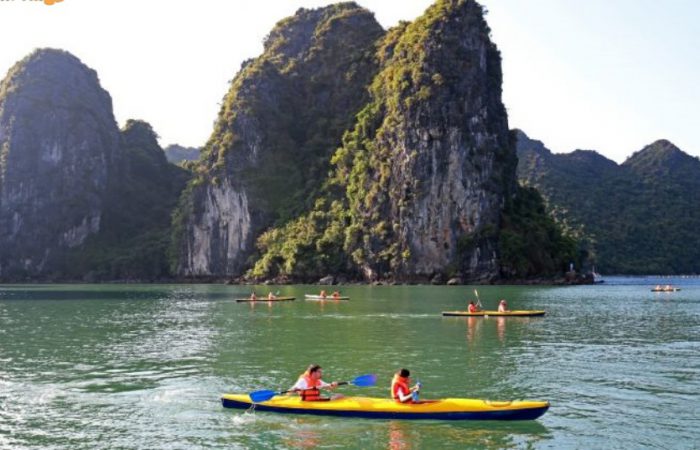 halong-bay-to-lan-ha-bay-on-luxury-cruise-tour-2-432790_1528955583halong- lan ha bay.960px halong - lan ha bay-kayaking