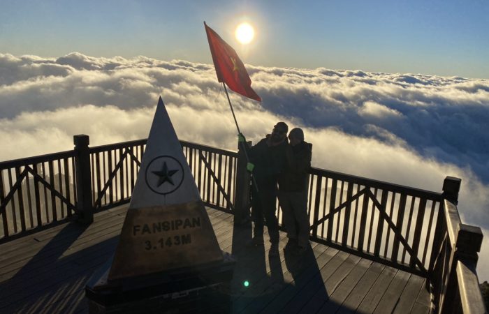 Trekking Fansipan- zonitrip