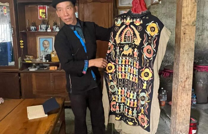 Shaman of Dao people in QUan ba ,Hagiang