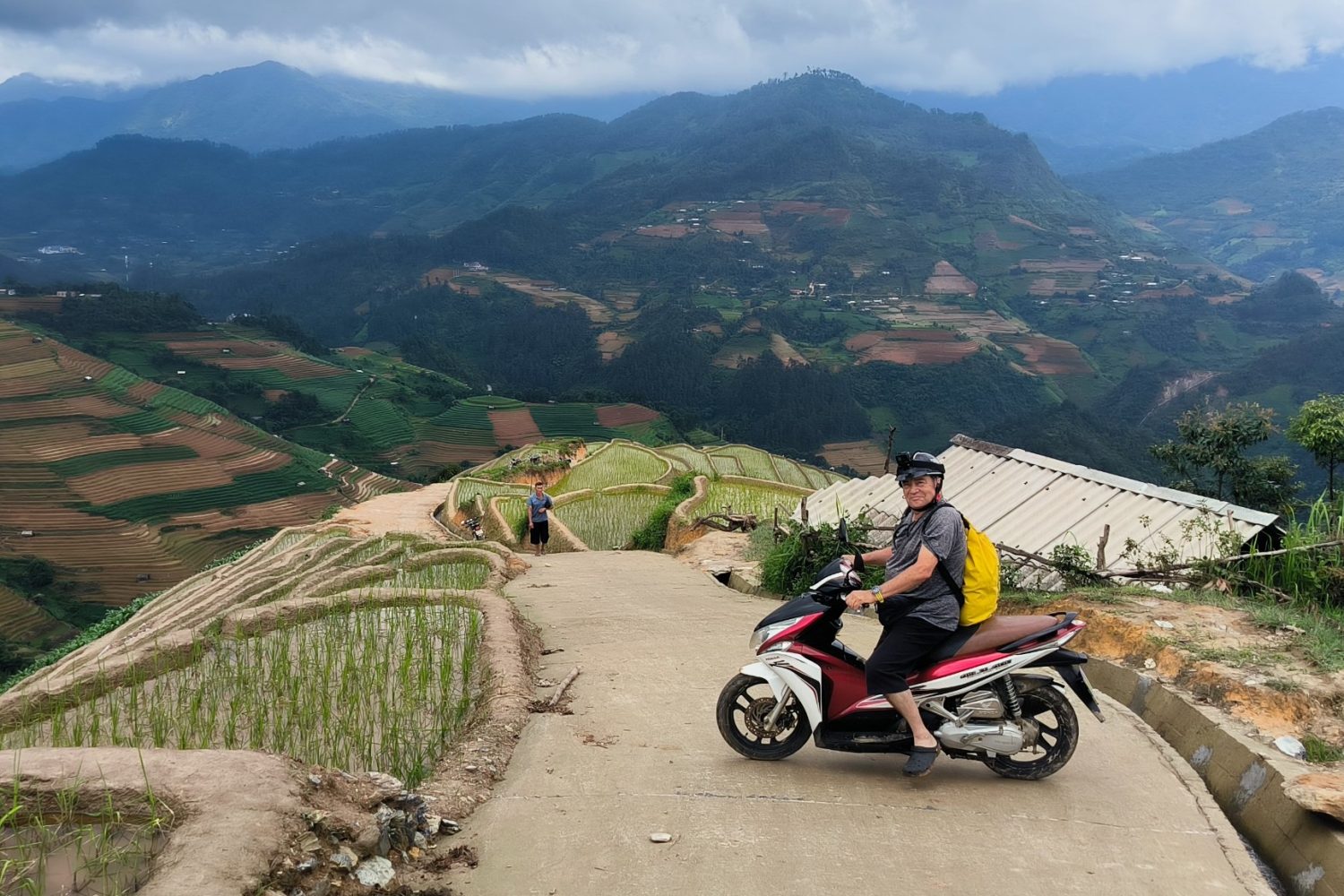 Motorbike Mu Cang chai tour- zonitrip