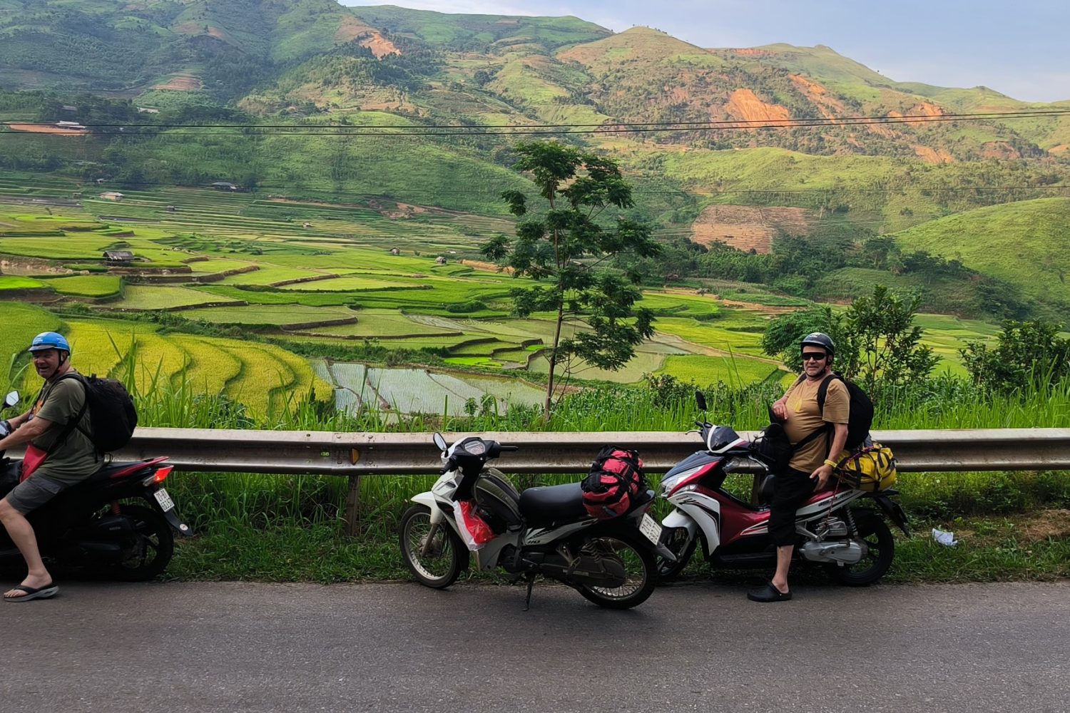 Motorbike Mu Cang chai tour- zonitrip