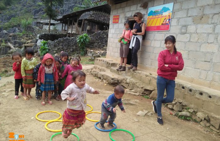 trek ha giang- kid trek ha giang- kid-zonitrip