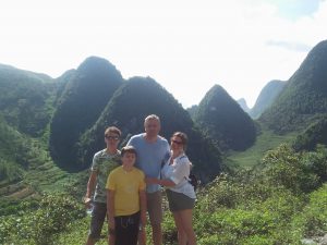 trekking ha-giang - family