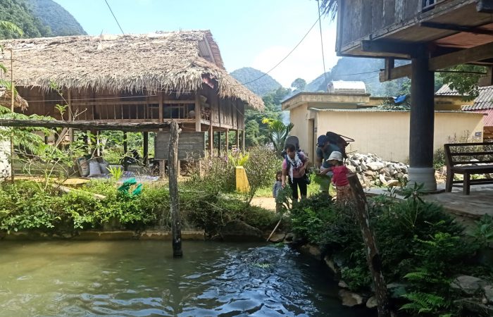 PU luong trekking family tour PU luong trekking family tour