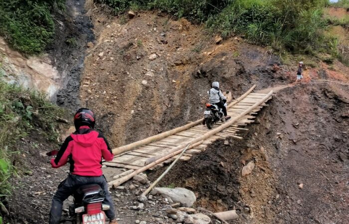 Motorbike Tram Tau tour Motorbike Tram Tau tour