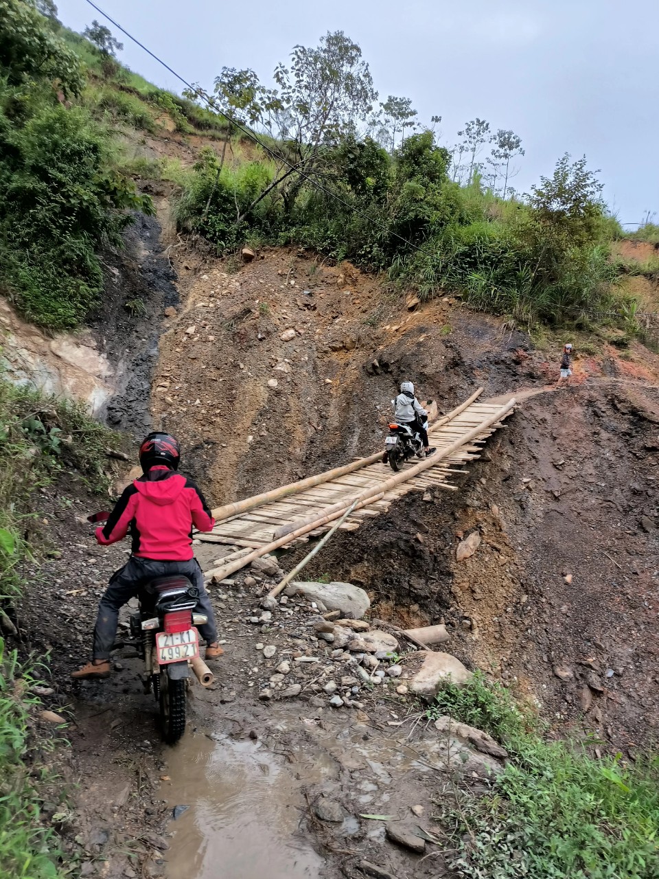 Motorbike Tram Tau tour